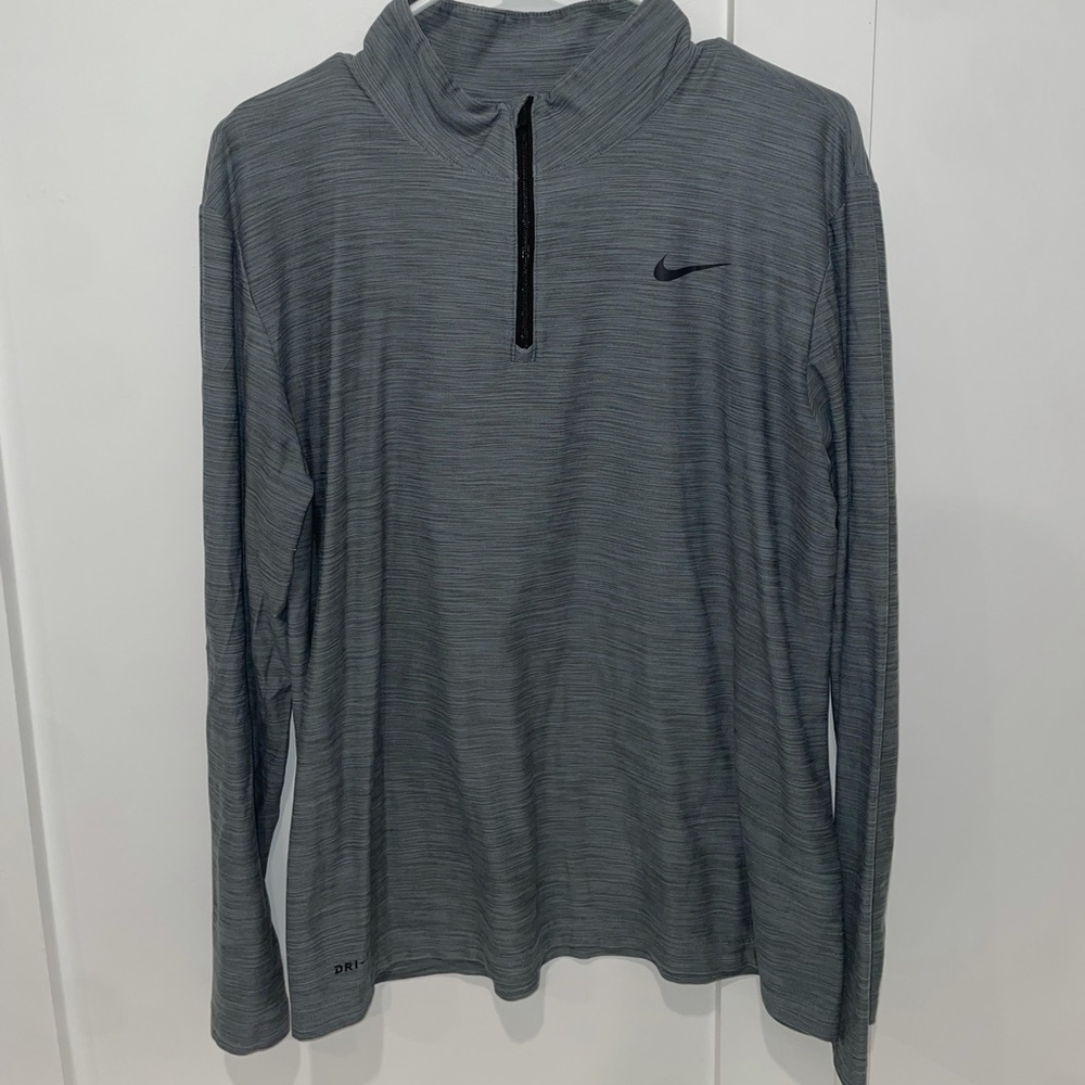 Men’s Nike Drifit pullover
